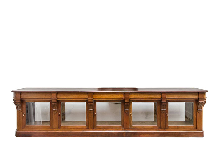 Louis Philippe Counter